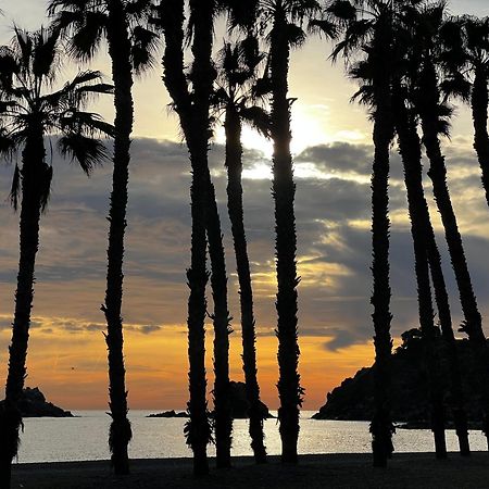 Central Almunecar, Beach Playa 125 Metres, By Old Town المظهر الخارجي الصورة